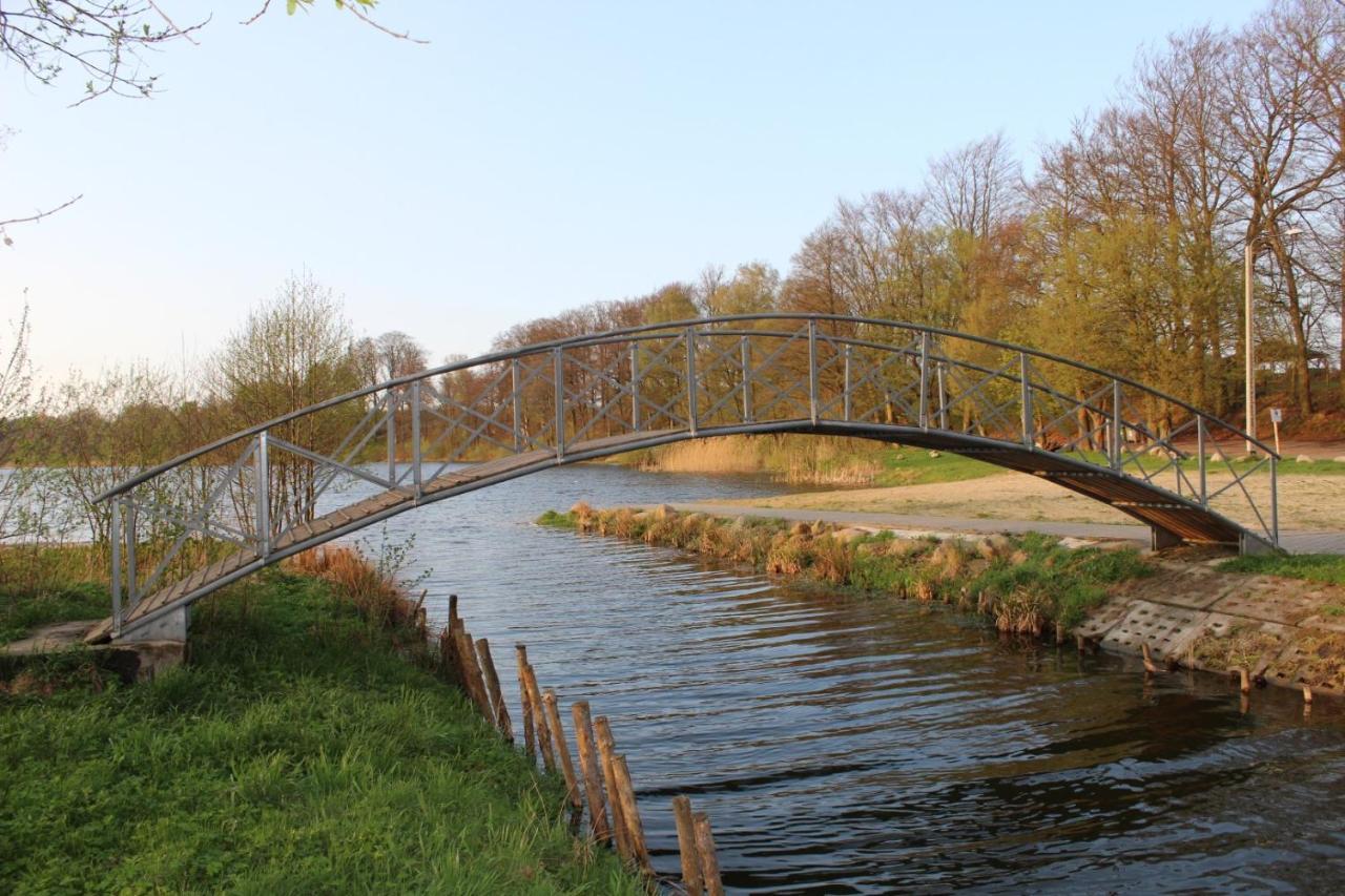Domek Nad Jeziorem Bystrzyna Świdwin 外观 照片