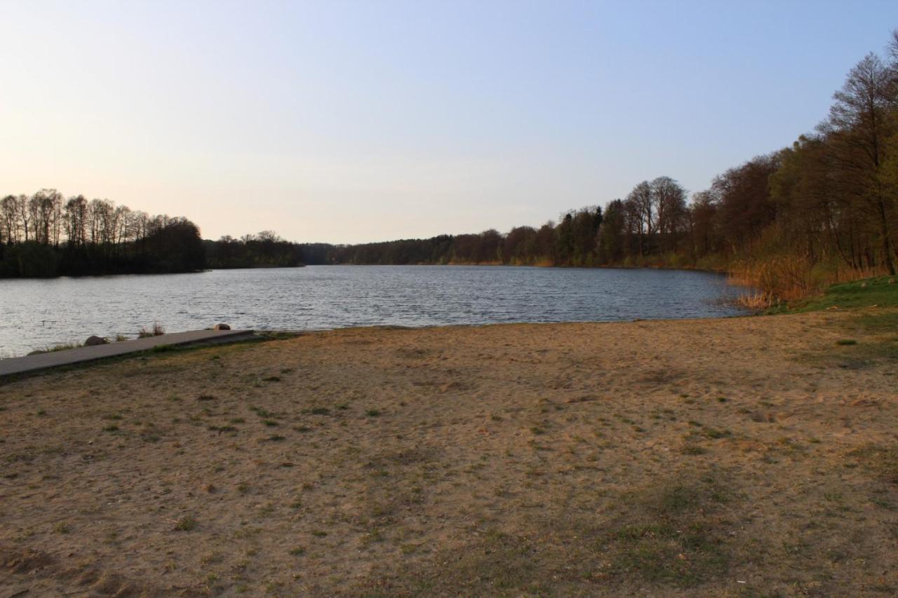 Domek Nad Jeziorem Bystrzyna Świdwin 外观 照片