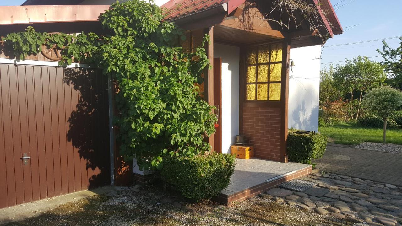 Domek Nad Jeziorem Bystrzyna Świdwin 外观 照片